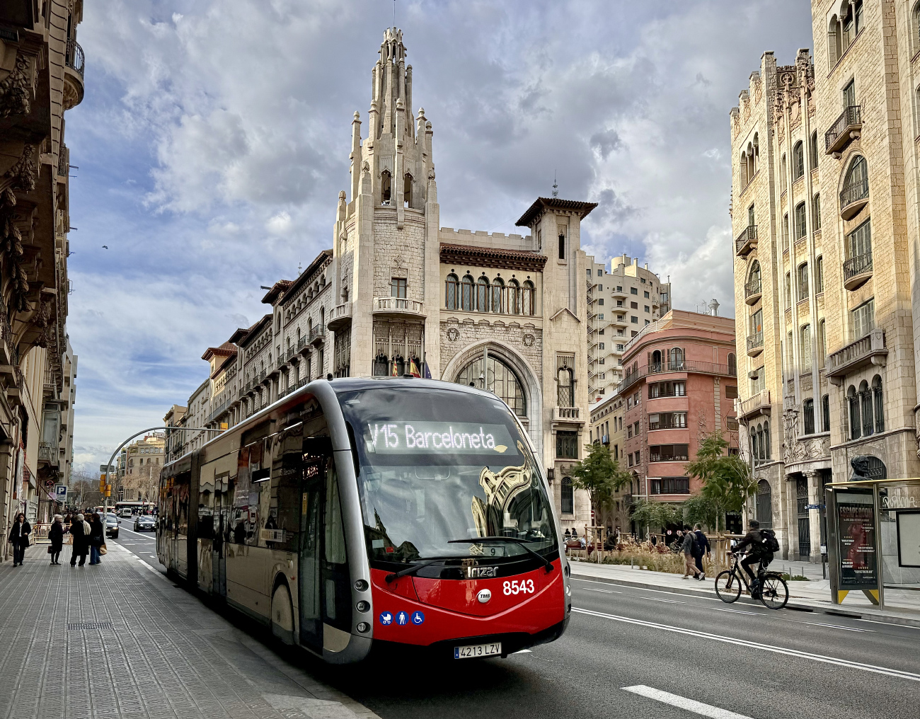 Barcelona, Irizar ie tram 18m No. 8543
