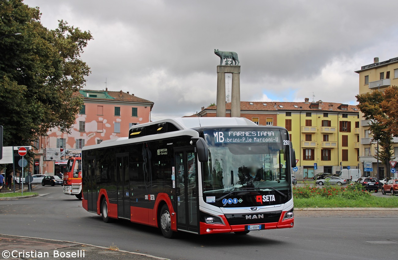 Piacenza, MAN 12G Lion's City NL280 EfficientHybrid # 5288