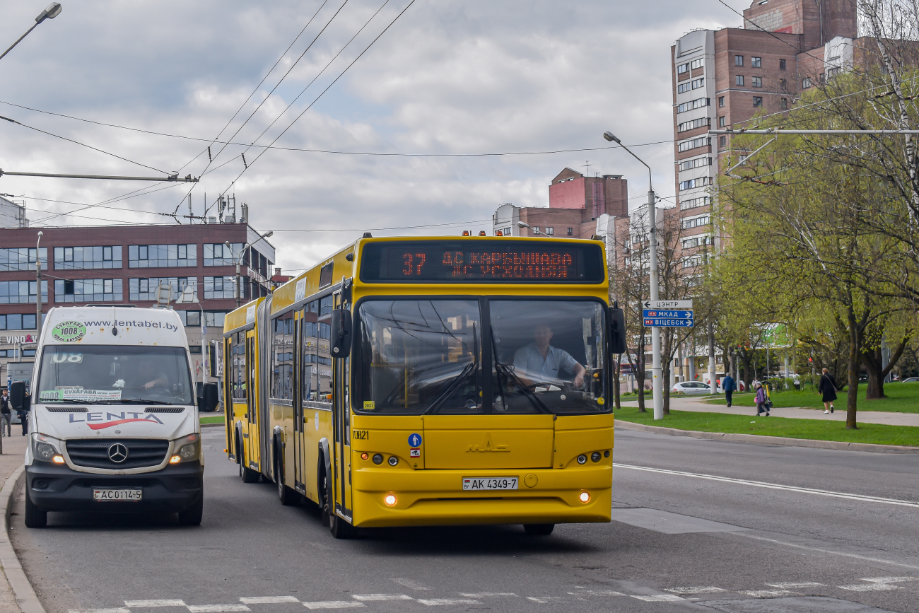 Minsk, Mercedes-Benz Sprinter # АС 0114-5; Minsk, МАЗ-105.465 # 013821