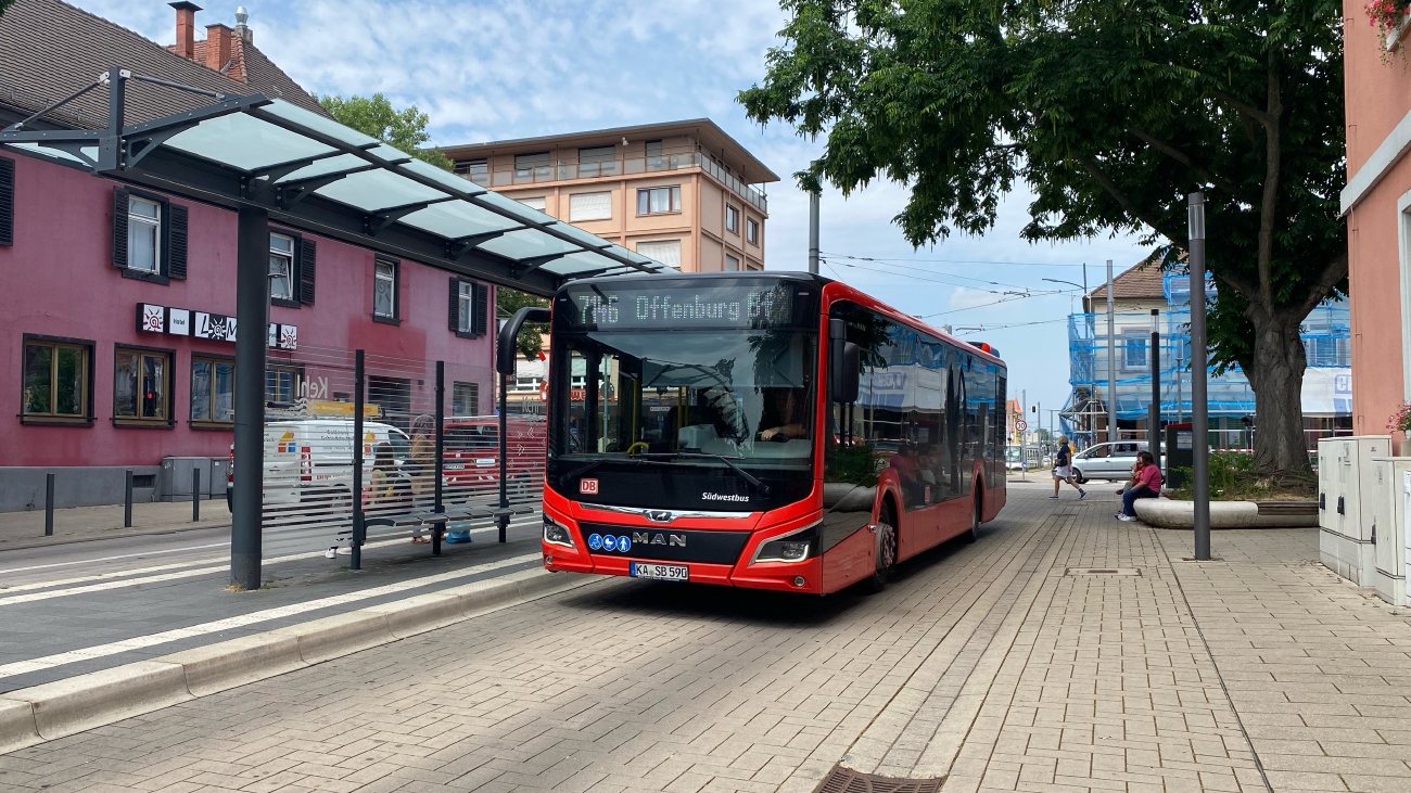 Karlsruhe, MAN 12C Lion's City NL330 EfficientHybrid # KA-SB 590