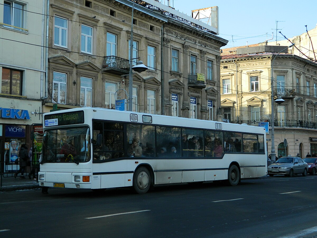 Lviv, MAN A10 NL222 č. ВС 2595 АА