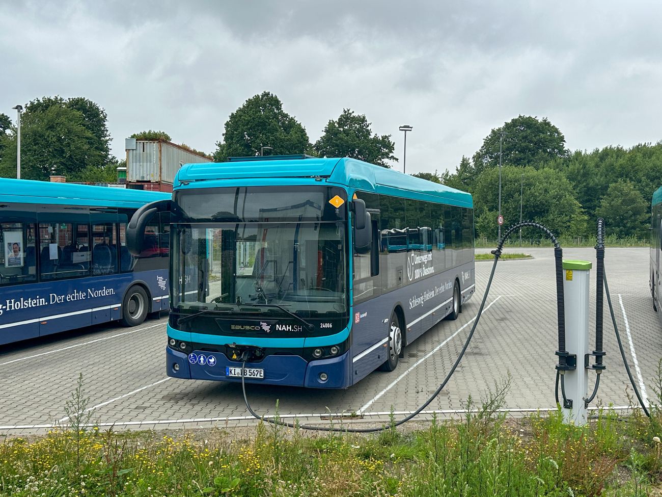 Kiel, Ebusco 2.2 12M # 24006
