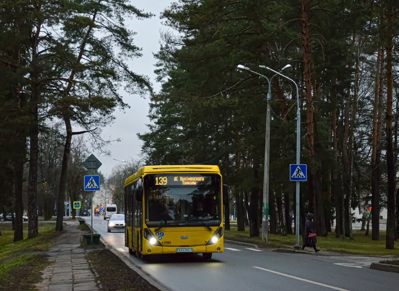 Minsk, BKM E321 "Olgerd" # 011061