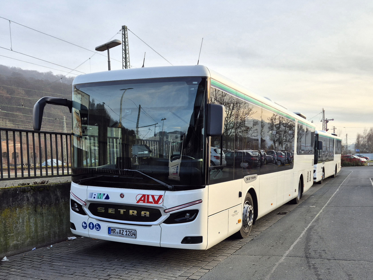 Marburg, Setra S515LE hybrid # MR-AZ 1204